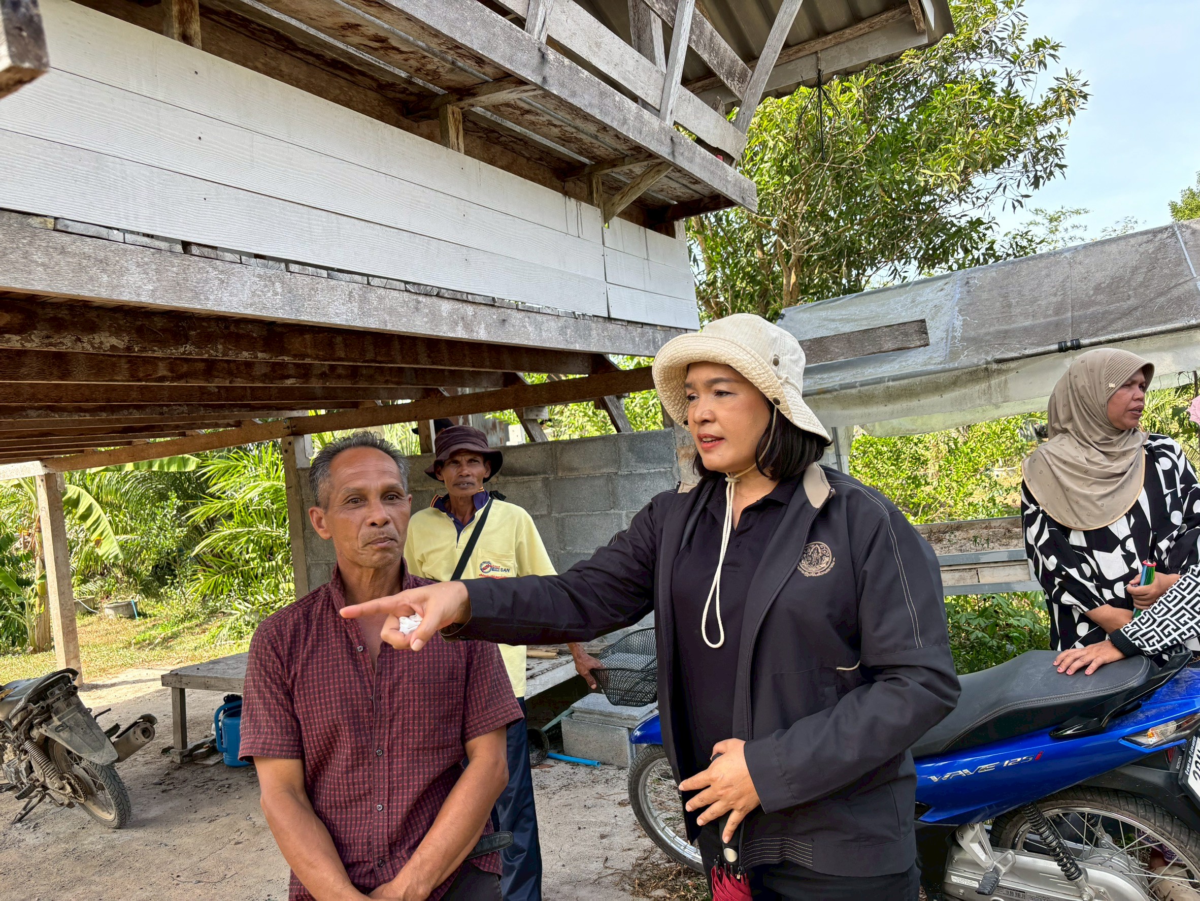 title - ผู้ตรวจราชการ ส.ป.ก. ลงพื้นที่ตรวจราชการ โครงการจัดที่ดินให้ชุมชนตามนโยบายรัฐบาล (คทช.) จังหวัดสงขลา